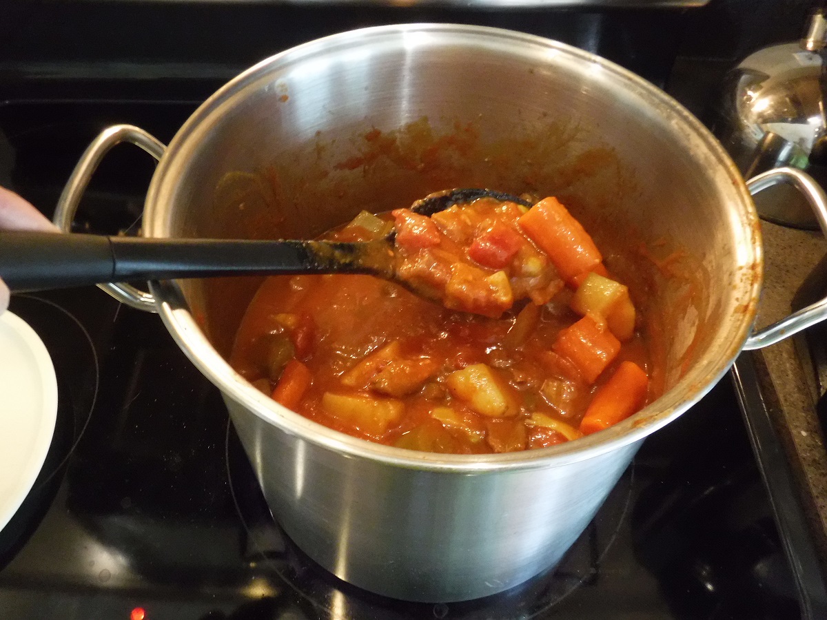 Click to enlarge - Additional ingredients will require a bigger pot.  This batch had a few extra potatoes and some mushrooms so I had to cook it in the much larger 12-quart stock pot.